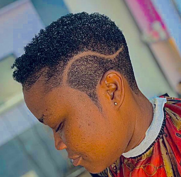 /Haircut with waves simple design, shampoo, mousse, gel, and oil spray#client